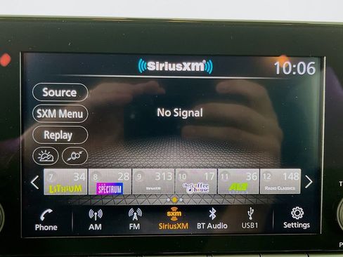 Used 2024 Nissan Pathfinder SV w/ Black Appearance Package image 19