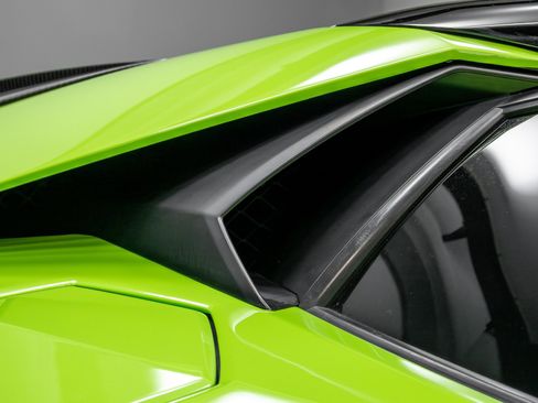 Used 2015 Lamborghini Aventador LP 700-4 image 21