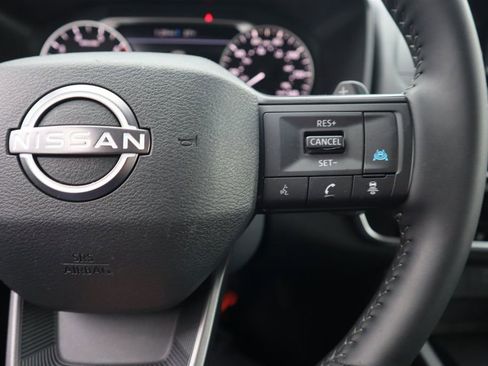 Certified 2025 Nissan Rogue SV AWD/4WD image 52