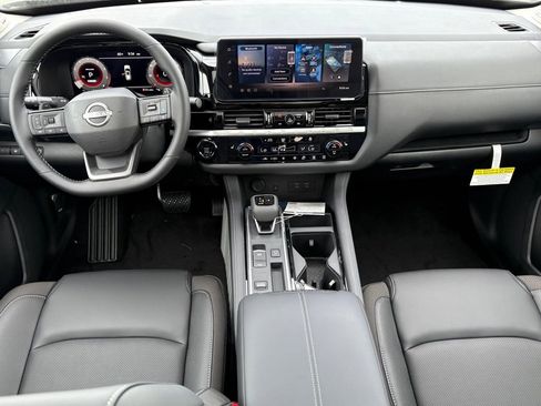 New 2026 Nissan Pathfinder SL FWD image 9