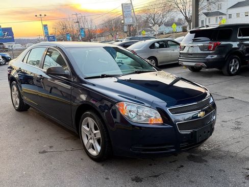Used 2011 Chevrolet Malibu LS FWD image 7