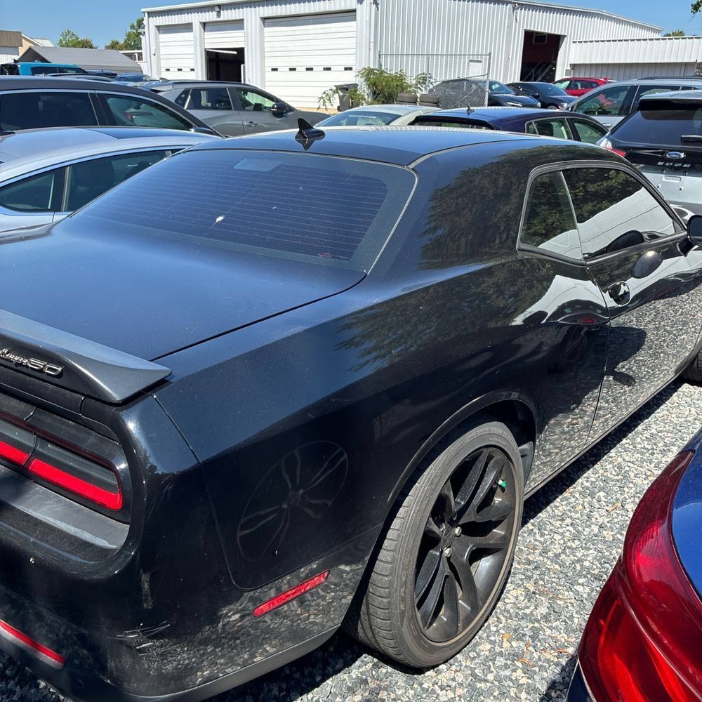 Used 2020 Dodge Challenger R/T RWD image 3