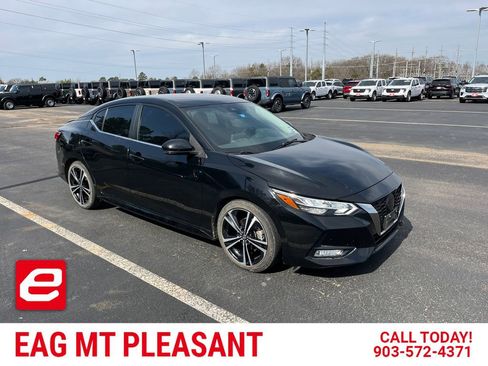 Used 2022 Nissan Sentra SR image 1