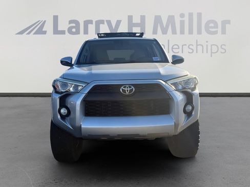 Used 2014 Toyota 4Runner SR5 image 5