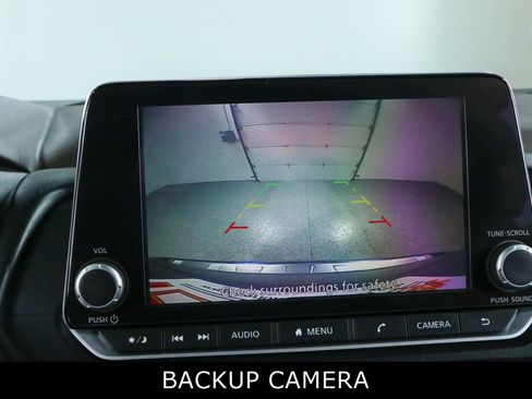Used 2023 Nissan Rogue SV FWD image 18