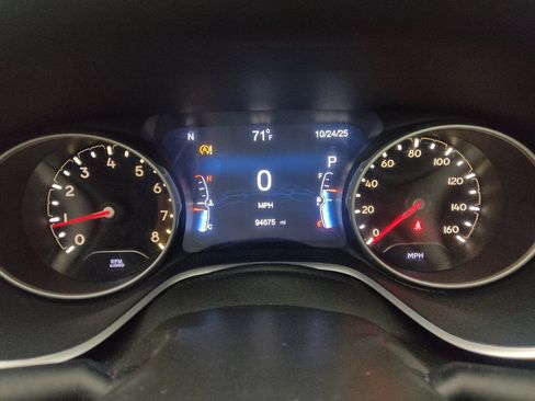 Used 2018 Jeep Compass Latitude w/ Popular Equipment Group image 23