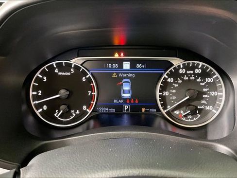 Used 2023 Nissan Altima 2.5 SV w/ SV Premium Package FWD image 12