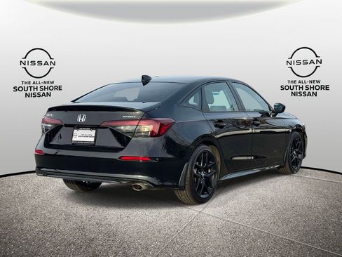 Used 2025 Honda Civic Sport image 6