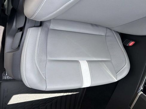 Certified 2025 Toyota Camry SE FWD image 16