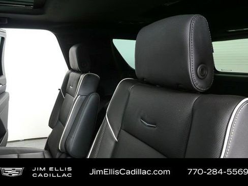 Certified 2026 Cadillac Escalade Sport w/ LPO, ONYX Package AWD/4WD image 22