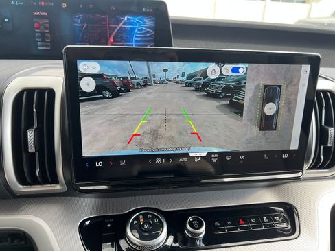 New 2026 Ford Expedition Active RWD image 34