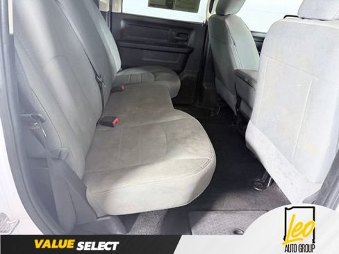 Used 2017 RAM 1500 Express AWD/4WD image 16