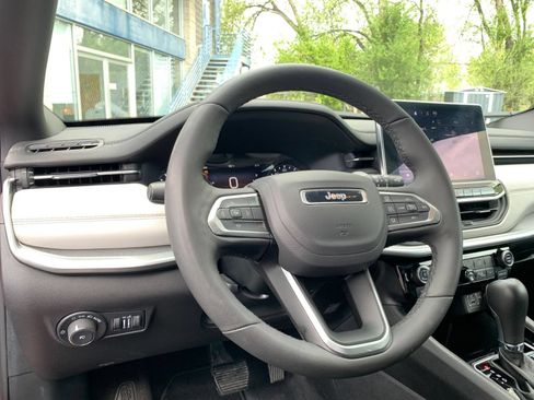 Used 2025 Jeep Compass Limited AWD/4WD image 65