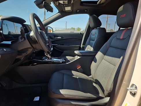 New 2026 Chevrolet Trax RS w/ Sunroof Package FWD image 14