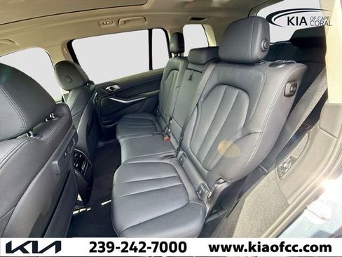 Used 2022 BMW X7 xDrive40i AWD/4WD image 22