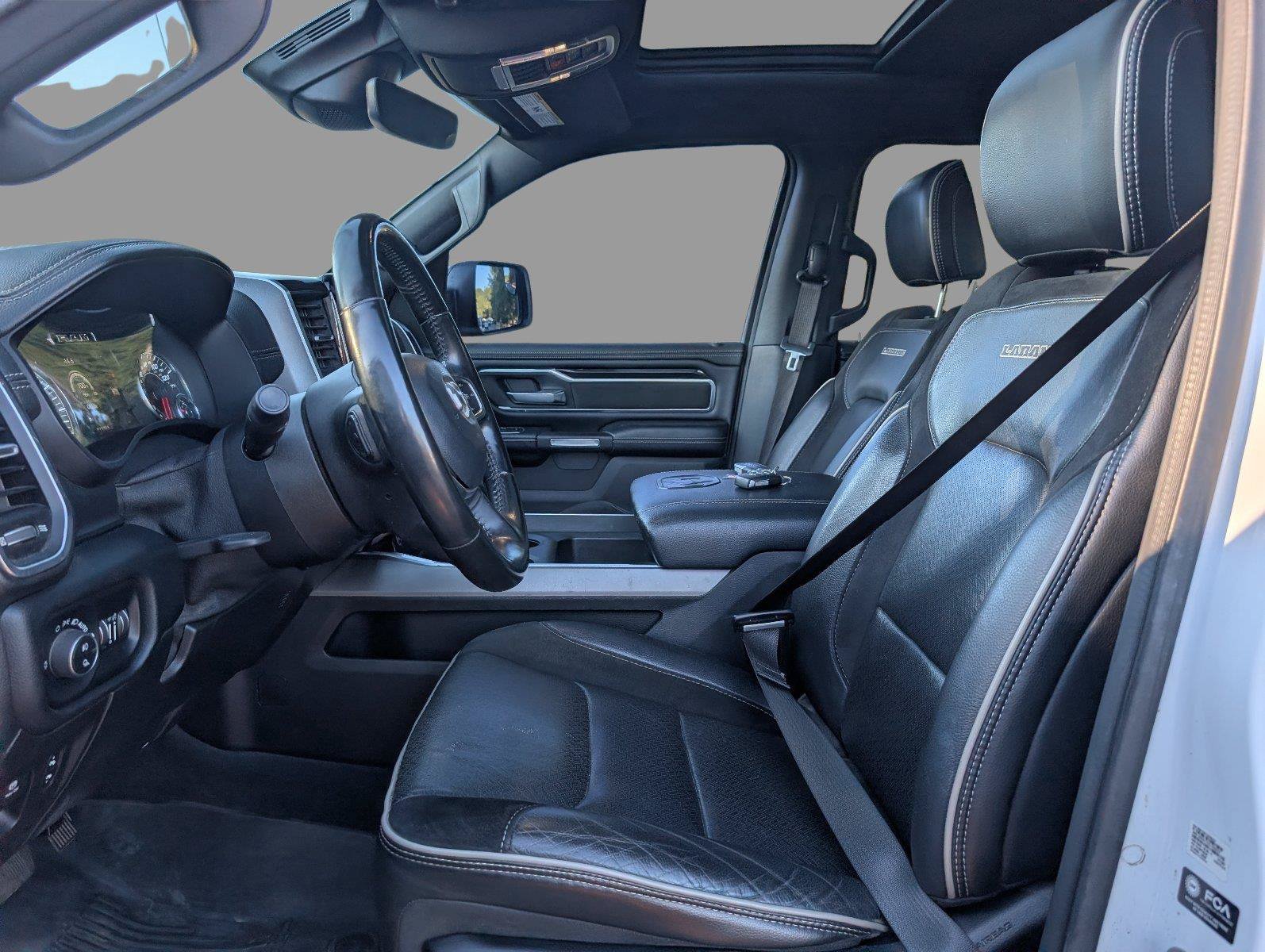 Used 2021 RAM 1500 Laramie AWD/4WD image 17