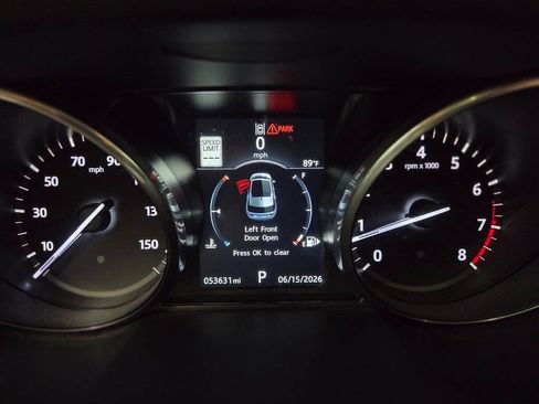 Used 2017 Land Rover Discovery Sport HSE AWD/4WD image 25