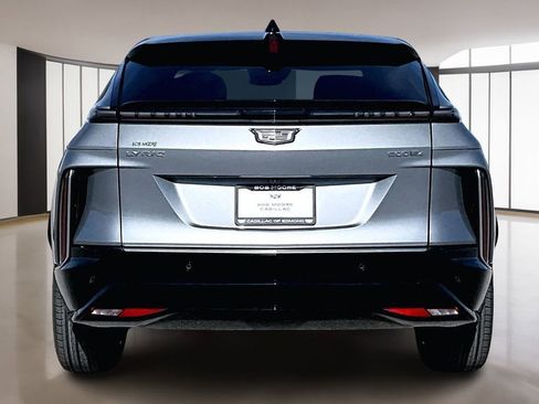 New 2026 Cadillac Lyriq Luxury AWD/4WD image 4