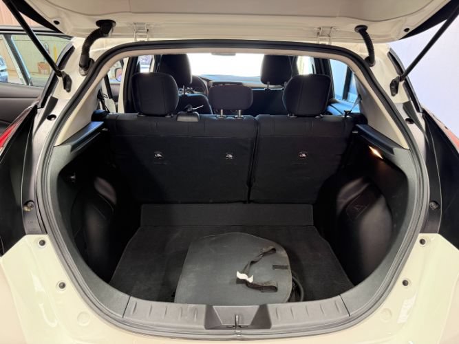 Used 2025 Nissan Leaf S FWD image 26
