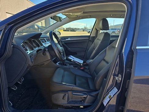 Used 2019 Volkswagen Golf Alltrack SE image 7