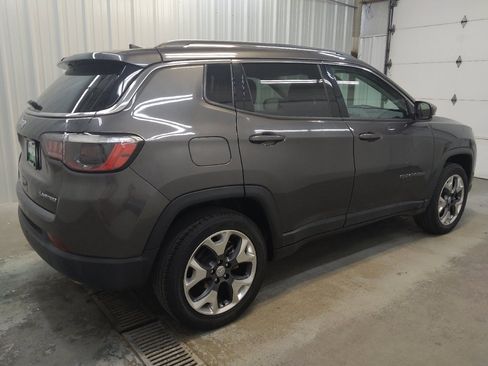 Used 2021 Jeep Compass Limited AWD/4WD image 10
