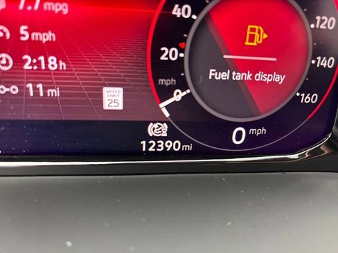 Certified 2025 Volkswagen Atlas SEL AWD/4WD image 16