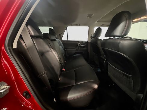 Used 2022 Toyota 4Runner TRD Off-Road Premium w/ Moonroof Package AWD/4WD image 21