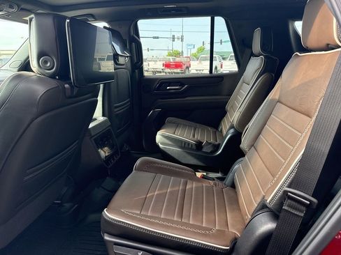 New 2026 GMC Yukon Denali Ultimate AWD/4WD image 7