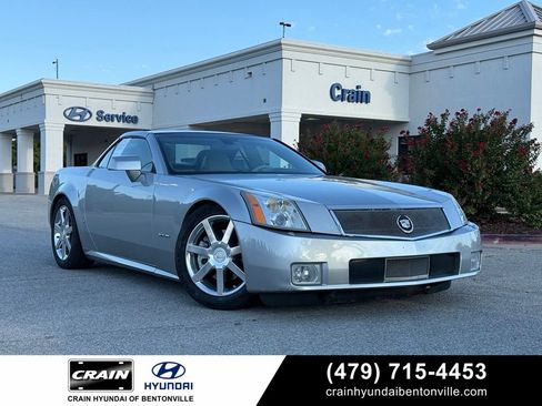 Used 2006 Cadillac XLR RWD image 1