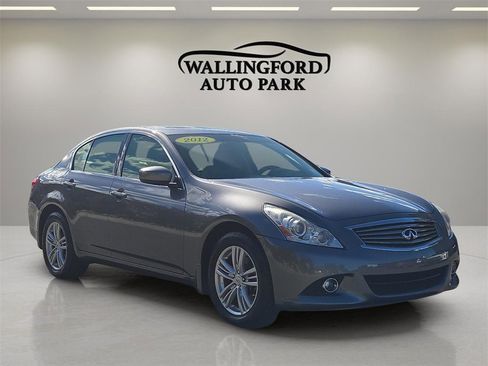Used 2012 INFINITI G37 x w/ Premium Pkg image 3