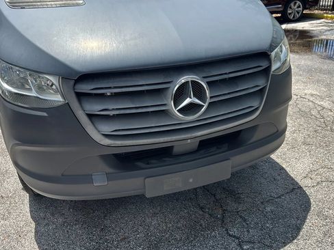 Used 2019 Mercedes-Benz Sprinter 170 image 25