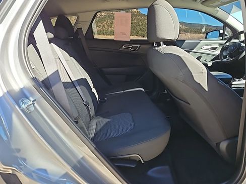 Used 2024 Kia Sportage LX image 15