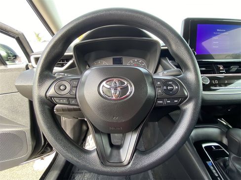 Certified 2025 Toyota Corolla LE image 23