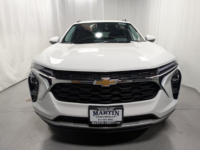 New 2026 Chevrolet Trax LT w/ Sunroof Package FWD image 8