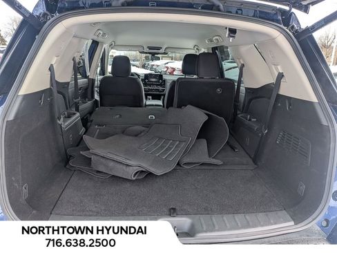 Used 2025 Nissan Pathfinder SV image 32