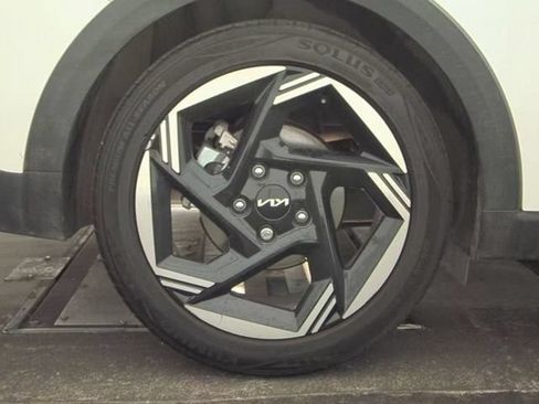 Certified 2025 Kia K4 EX FWD image 10