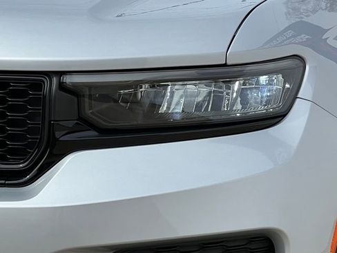 Used 2024 Jeep Grand Cherokee Altitude image 40