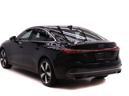 Used 2025 Audi A5 2.0T Premium w/ Convenience Package image 5