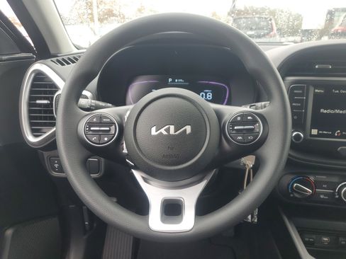 New 2025 Kia Soul LX image 25