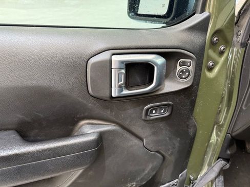 Used 2021 Jeep Wrangler Unlimited Sport AWD/4WD image 13