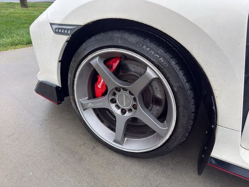 Used 2017 Honda Civic Type R image 4