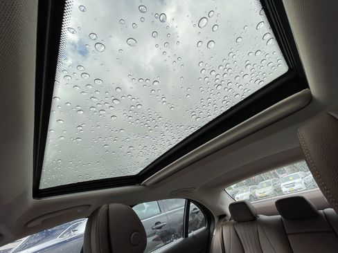 Used 2017 Mercedes-Benz E 300 4MATIC w/ Premium 2 Package image 26