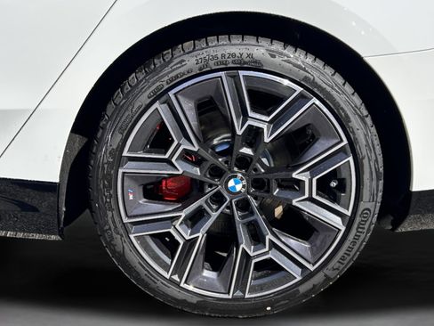 Used 2026 BMW i5 eDrive40 w/ M Sport Package RWD image 31