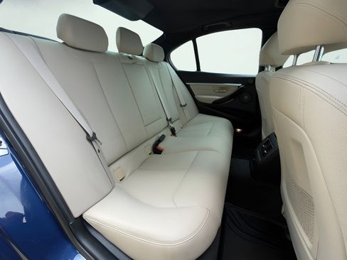 Used 2018 BMW 340i Sedan RWD image 51