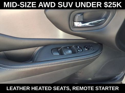 Used 2023 Nissan Murano SV AWD/4WD image 12