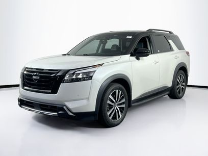 Used 2023 Nissan Pathfinder Platinum
