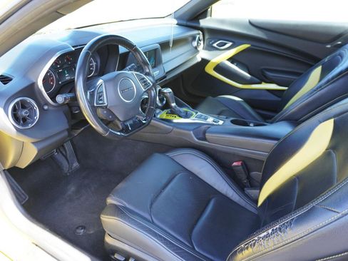 Used 2016 Chevrolet Camaro LT image 18