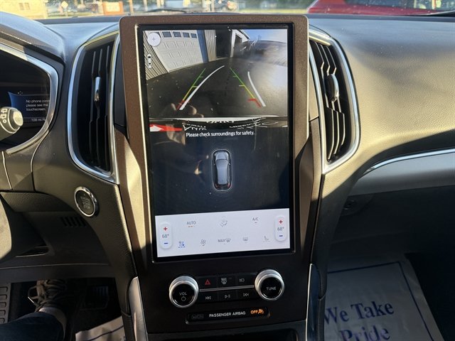 Used 2021 Ford Edge Titanium w/ Equipment Group 301A AWD/4WD image 18