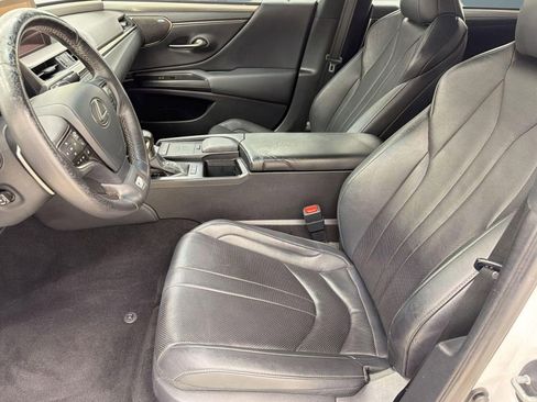 Used 2019 Lexus ES 350 F Sport w/ Accessory Package 2 FWD image 5