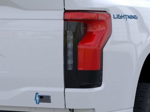 New 2025 Ford F150 Lightning XLT image 21